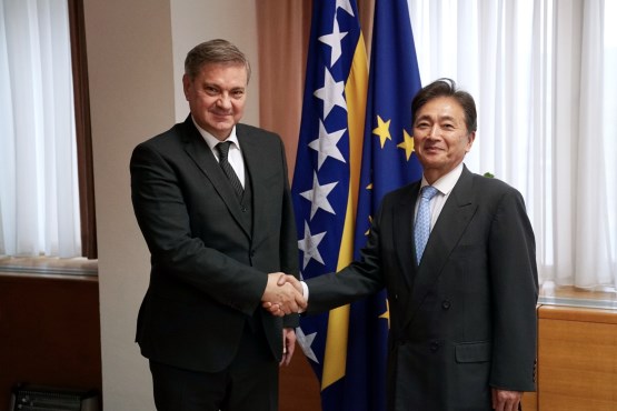 Zamjenik predsjedavajućeg Predstavničkog doma PSBiH dr. Denis Zvizdić primio u oproštajnu posjetu ambasadora Japana u BiH